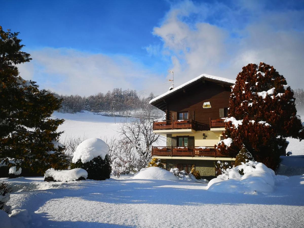 Casa Margherita Chambres D'Hotes & Spa Challand-Saint-Anselme Exterior photo