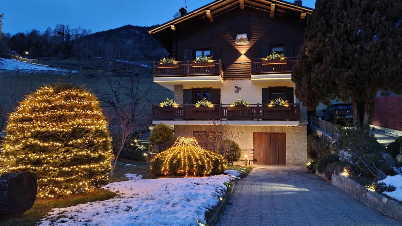 Casa Margherita Chambres D'Hotes & Spa Challand-Saint-Anselme Exterior photo